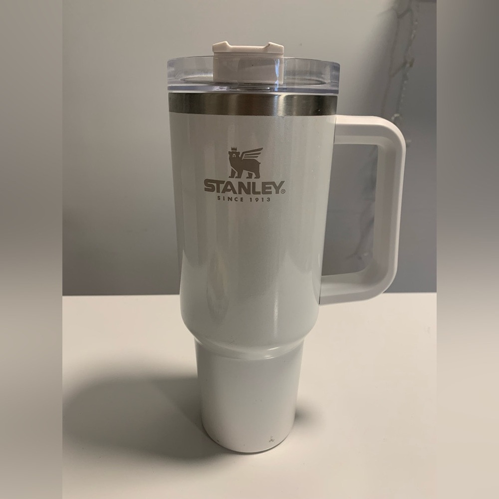 Stanley 40oz frost pearlescent tumbler